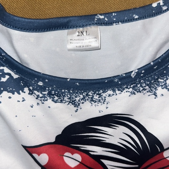 2X. Never been worn. Very soft. Buttery soft. #momlife - Picture 3 of 3